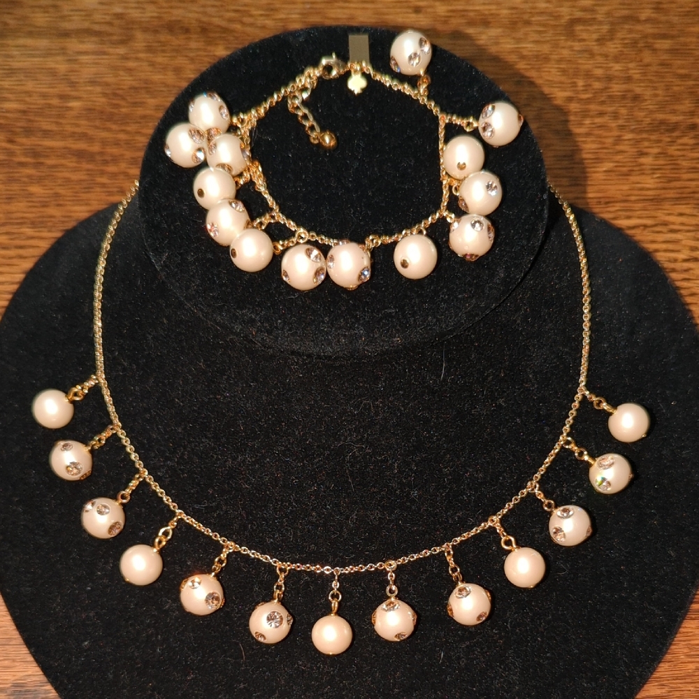NWOT (#320) Kate Spade Elegant Gold, Pink, and Cream Jewelry Faux Pearl Set